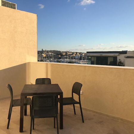 Sir William Strand Apartment Gzira Екстериор снимка
